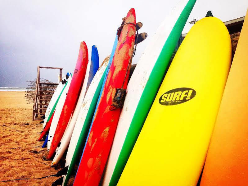 Carcavelos Surf House Eksteriør billede